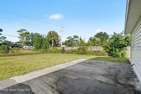 1026 Camden Avenue NW Palm Bay FL 32907