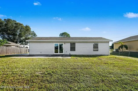 1026 Camden Avenue NW Palm Bay FL 32907