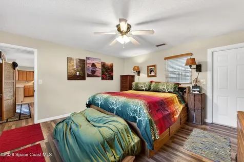 6033 Palm Street Mims FL 32754