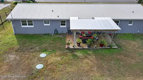 6033 Palm Street Mims FL 32754