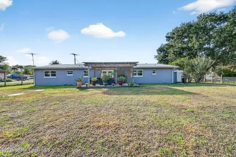 6033 Palm Street Mims FL 32754