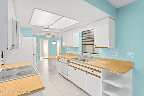 960 Pineland Drive Rockledge FL 32955
