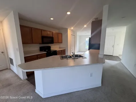 806 Trinidad Avenue SE Palm Bay FL 32909