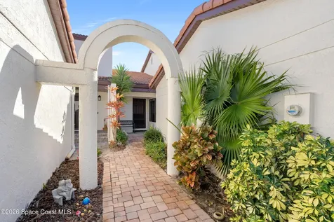 210 Parkside Place Indian Harbour Beach FL 32937