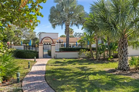 210 Parkside Place Indian Harbour Beach FL 32937