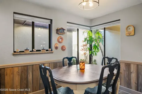 210 Parkside Place Indian Harbour Beach FL 32937