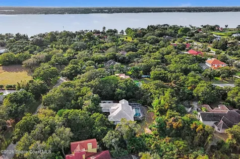 140 Hacienda Drive Merritt Island FL 32952