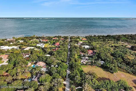 140 Hacienda Drive Merritt Island FL 32952