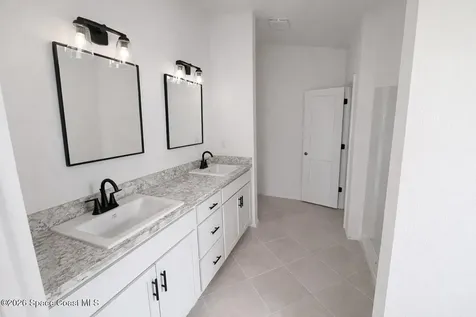 1048 Soleway Avenue NW Palm Bay FL 32907