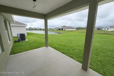1048 Soleway Avenue NW Palm Bay FL 32907