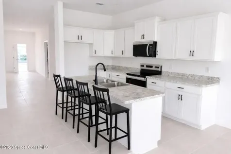 1048 Soleway Avenue NW Palm Bay FL 32907