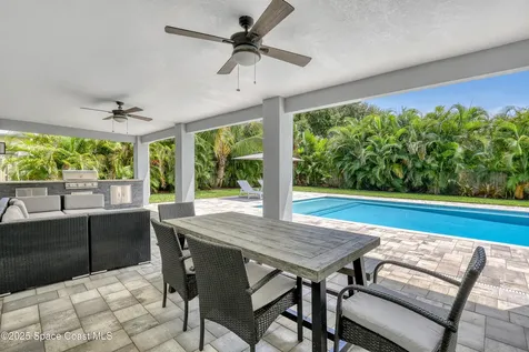 241 Woody Circle Melbourne Beach FL 32951