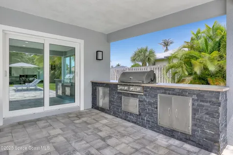 241 Woody Circle Melbourne Beach FL 32951