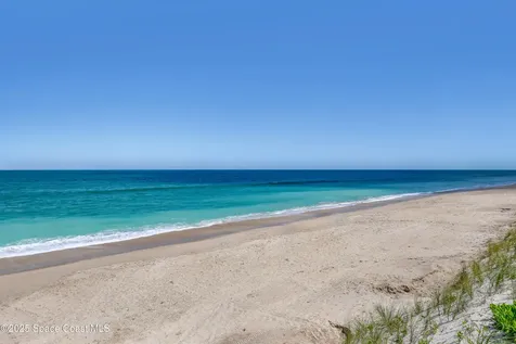 241 Woody Circle Melbourne Beach FL 32951