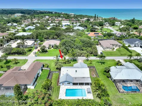 241 Woody Circle Melbourne Beach FL 32951