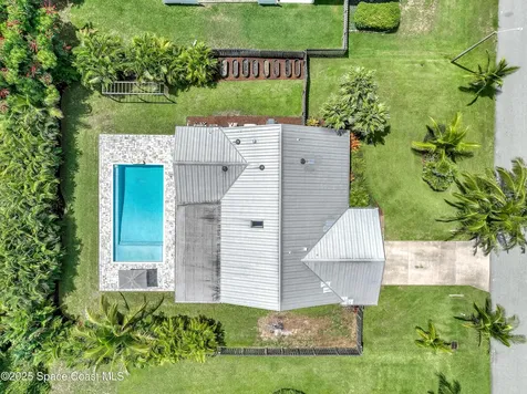 241 Woody Circle Melbourne Beach FL 32951