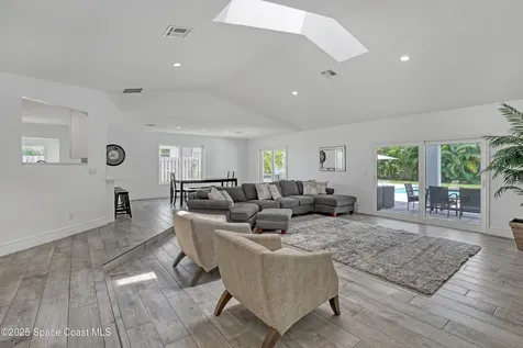 241 Woody Circle Melbourne Beach FL 32951