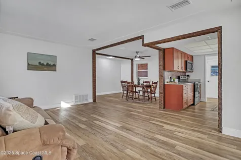 4305 Kent Avenue Titusville FL 32780