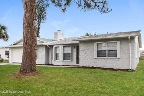 147 Ramie Lane Port St. Lucie FL 34952