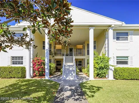 464 Grove Isle Circle Vero Beach FL 32962
