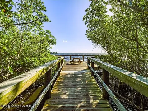 464 Grove Isle Circle Vero Beach FL 32962