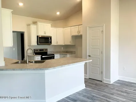 820 De Groodt Road SW Palm Bay FL 32908