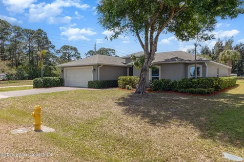 691 Belvedere Road NW Palm Bay FL 32907
