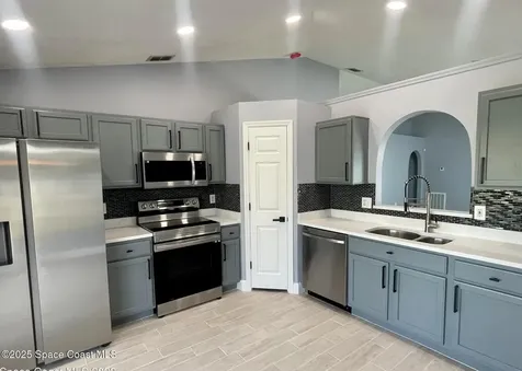 2226 Redwood Circle NE Palm Bay FL 32905