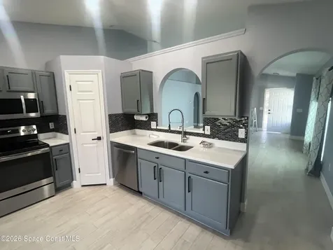 2226 Redwood Circle NE Palm Bay FL 32905