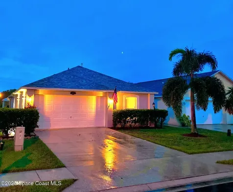 2226 Redwood Circle NE Palm Bay FL 32905