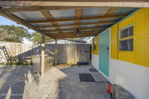 727 Clarke Avenue Melbourne FL 32935