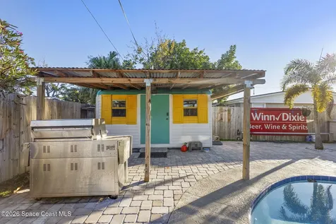 727 Clarke Avenue Melbourne FL 32935
