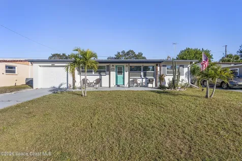 727 Clarke Avenue Melbourne FL 32935