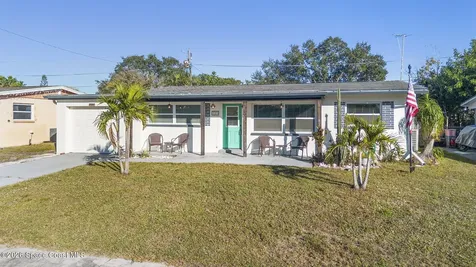 727 Clarke Avenue Melbourne FL 32935