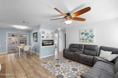 727 Clarke Avenue Melbourne FL 32935