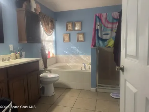 561 Borraclough Avenue NW Palm Bay FL 32907