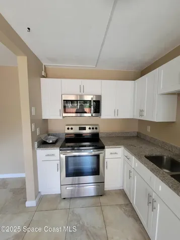 2313 Vista Oaks Circle NE Palm Bay FL 32905