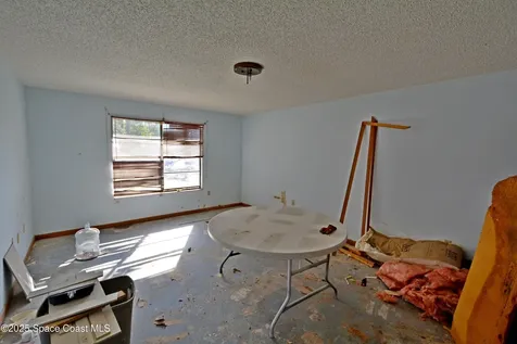 1374 Pakenham Street NW Palm Bay FL 32907
