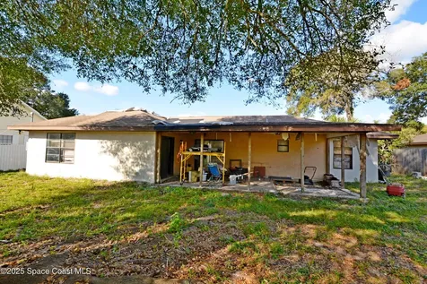 1374 Pakenham Street NW Palm Bay FL 32907