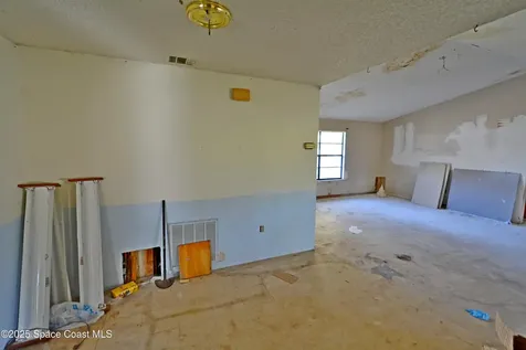 1374 Pakenham Street NW Palm Bay FL 32907