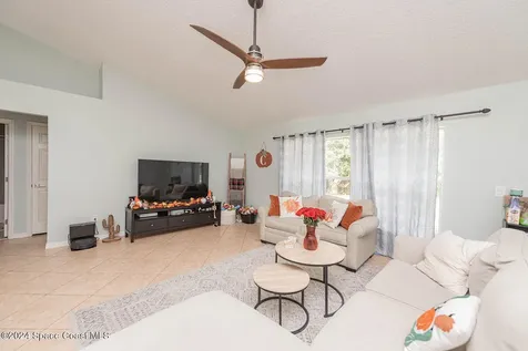 721 Taluga Avenue SE Palm Bay FL 32909