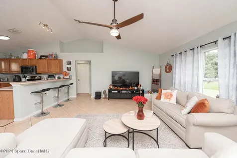 721 Taluga Avenue SE Palm Bay FL 32909