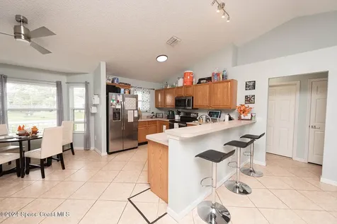 721 Taluga Avenue SE Palm Bay FL 32909