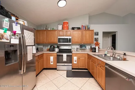721 Taluga Avenue SE Palm Bay FL 32909