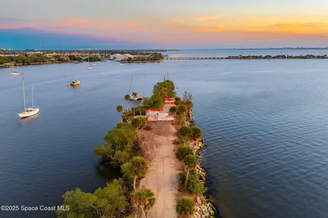 11680 Dragon Point Drive Merritt Island FL 32952