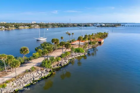 11680 Dragon Point Drive Merritt Island FL 32952