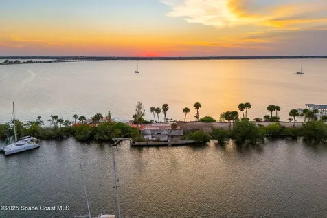 11680 Dragon Point Drive Merritt Island FL 32952