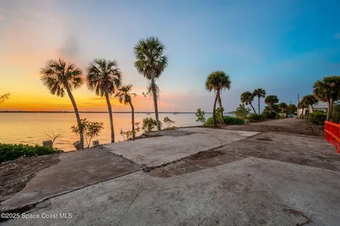 11680 Dragon Point Drive Merritt Island FL 32952