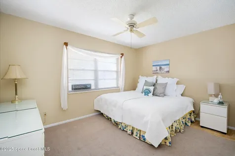 40 Vis Gdns Trail Vero Beach FL 32962
