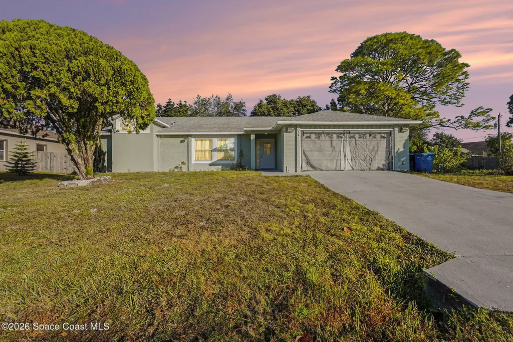 561 Carol Drive NE Palm Bay FL 32907